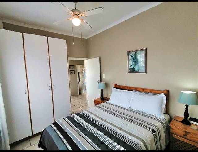 2 BEDROOM TOWNHOUSE FOR SALE IN MARGATE BEACH